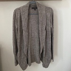 Barefoot Dreams circle cardigan. Women size M